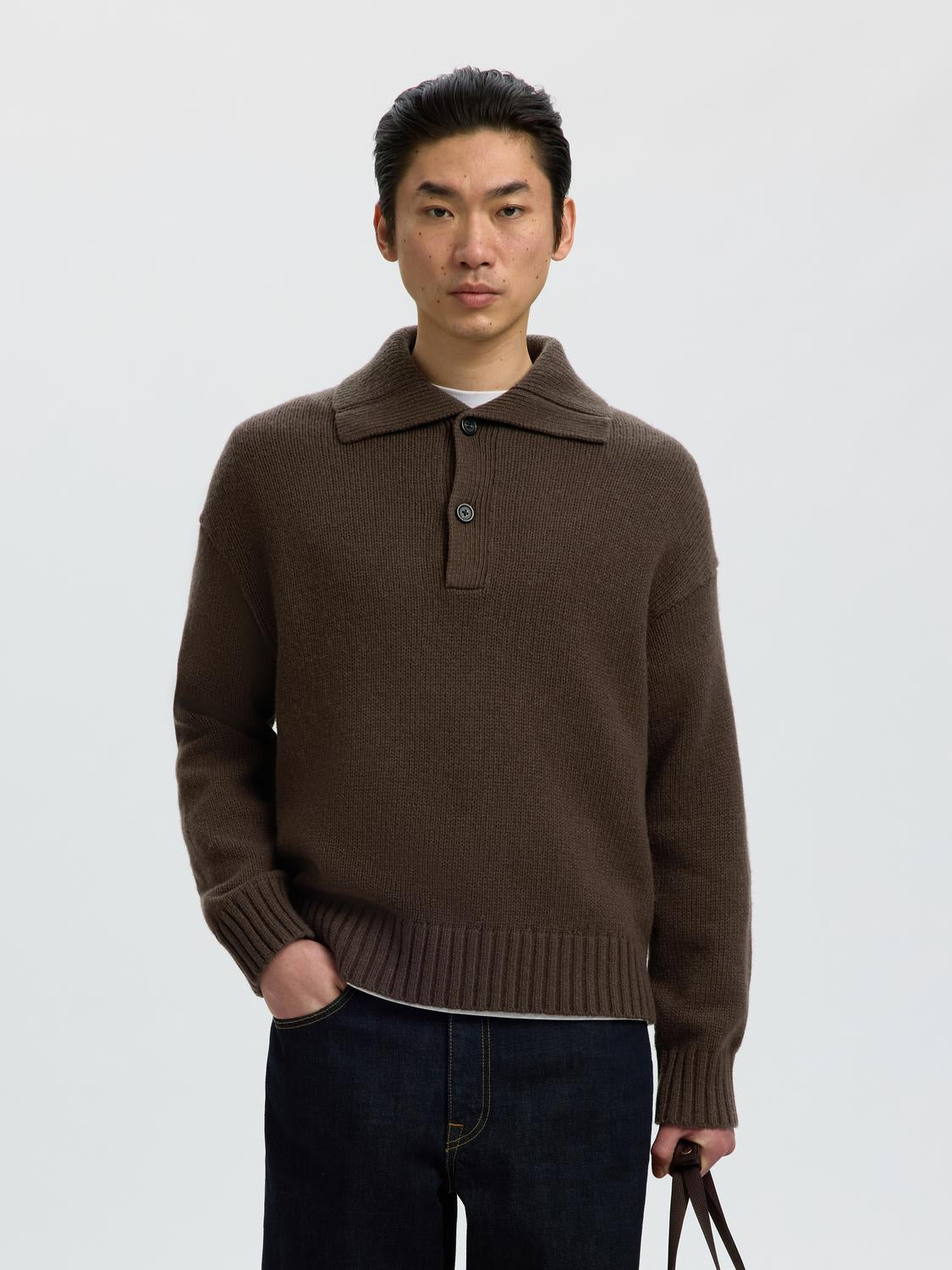 model_shot-front